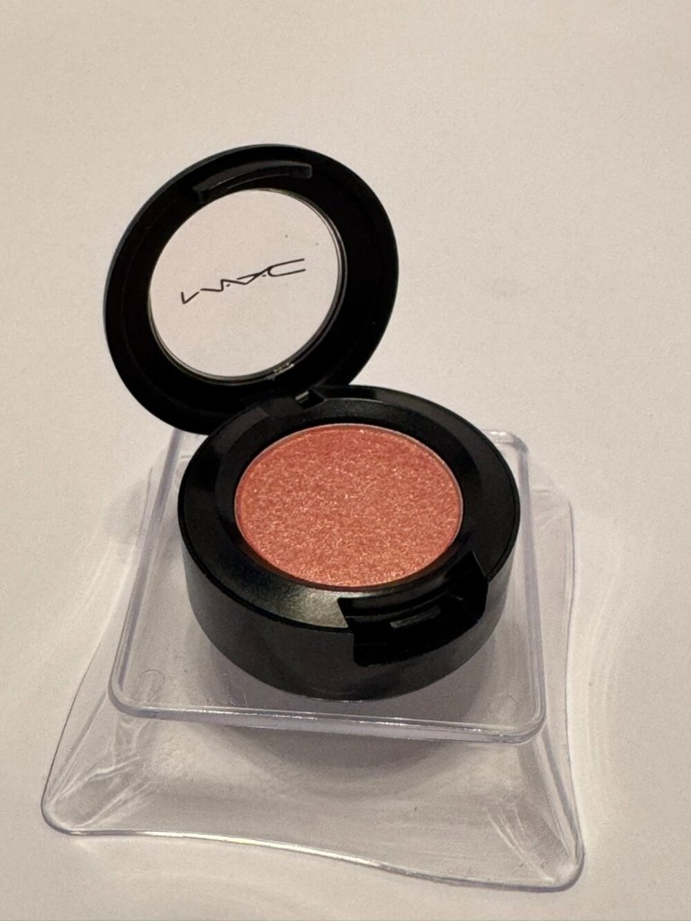 MAC Gleam Lustre Eye Shadow Single Classic Black Pot Shimmer Rose Gold New